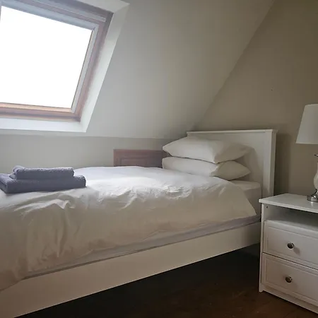 Red Rose Self Catering Longford