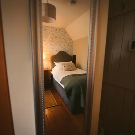 Red Rose Self Catering Longford